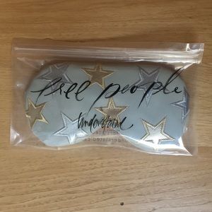 Free People - Understated Leather sleep mask